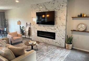 Luxury New build Villa Sleeps 7 has Balcony rooms