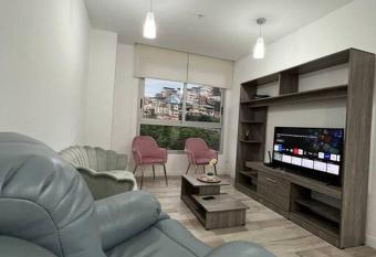 C  modo y lujoso depa con Piscina, Puerto Santa Ana has rooms with a private hot tub