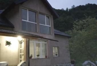 Sara D  mbovicioara has Balcony rooms