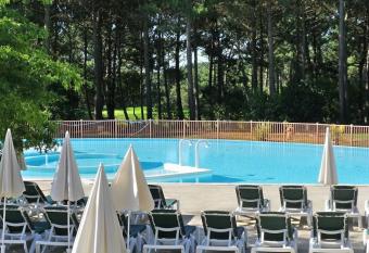 Apt T2 calme sur golf, piscine, ocean 10 min en v  lo has Balcony rooms
