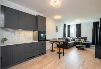 Showcase Apartments has Balcony rooms