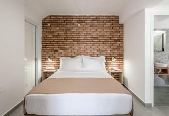 Armenakishouses has Balcony rooms