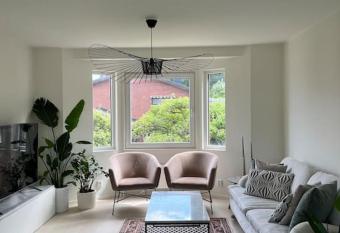 Villa n  ra till natur och stan has Balcony rooms