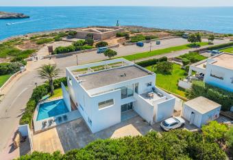 Es Forti 52 has Balcony rooms