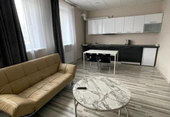 Br    as iela 3 allows 18 year olds to book a room