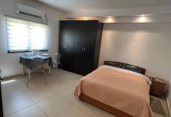 apartment Herzl near the sea 1 allows 18 year olds to book a room