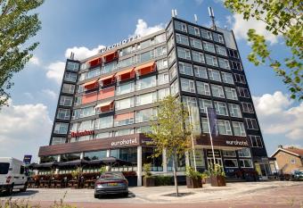 Eurohotel allows 18 year olds to book a room