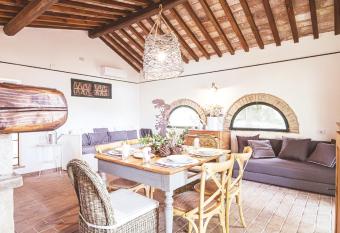 Relais Casale Il Poggetto - I PINI has Balcony rooms