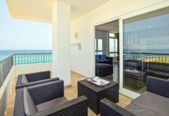 Son Baulo has Balcony rooms