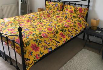 Double Room with en-suite shower and juliet balcony has Balcony rooms