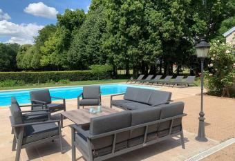 Propri  t   standing Loire Valley has Balcony rooms