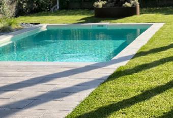 VILLA LIDO has Balcony rooms