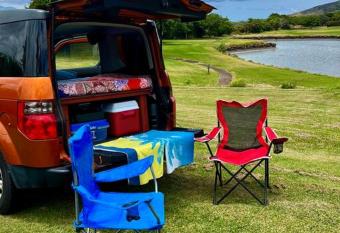 Campervan/Maui hosted by Go Camp Maui allows 18 year olds to book a room