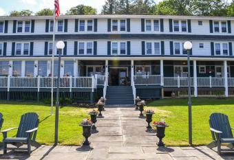 Chestnut Inn at Oquaga Lake allows 18 year olds to book a room