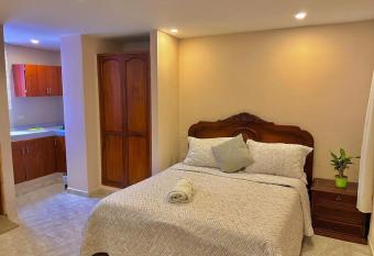 Apartaestudio Rodadero 3B allows 18 year olds to book a room