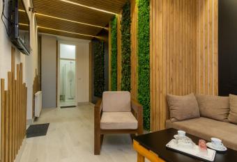 Stan lux Ka  mir has Balcony rooms