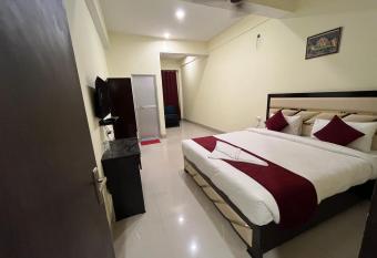 Hotel Vibrant has Smoking/Balcony rooms