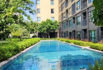 RainCha-am by Gai has Balcony rooms