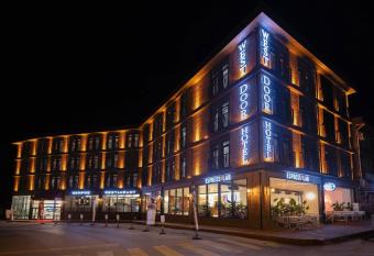 WestDoor Hotel allows 18 year olds to book a room