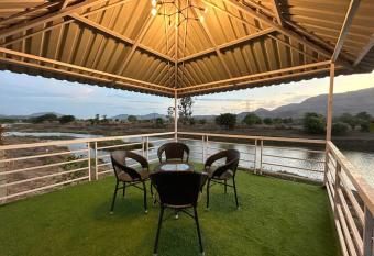 Leisurely Sleepy Cat River-touch Home Karjat has Balcony rooms