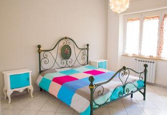 Casa Bicocchi vicino al mare has Balcony rooms