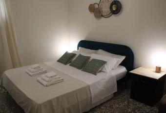 Camera di Luna Estate has Balcony rooms