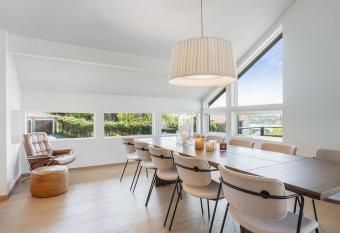 Stort, sentrumsn  rt og familievennlig hus has Balcony rooms