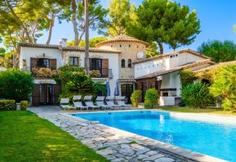 Villa Provenzale Clos de Minerve has Balcony rooms