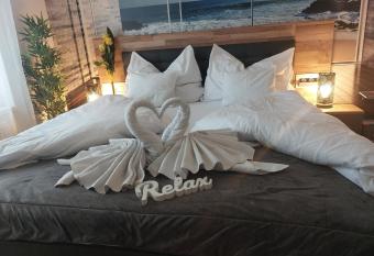 Happiness Apartman allows 18 year olds to book a room