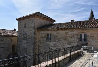 Prieur   du 17   dans l Ard  che m  ridionale has Balcony rooms