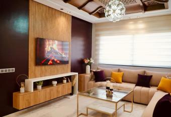 Appartement moderne au d  cor raffin   has Balcony rooms