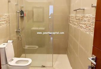 Diyawanna Cottage has Balcony rooms