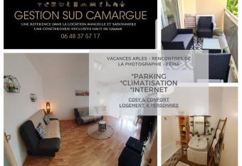 Studio L Escala Arles has Balcony rooms