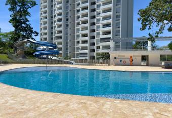 Stunning, Brand-new Apartment has Balcony rooms