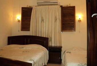 Monalysa Villa & Monalysa Studio has Balcony rooms