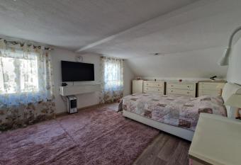 Lilie allows 18 year olds to book a room