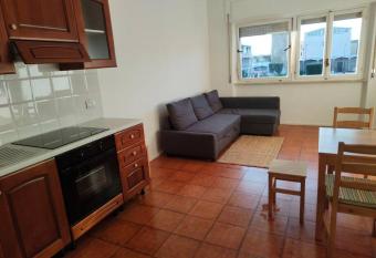 Appartamento in Piazza Lavinia allows 18 year olds to book a room