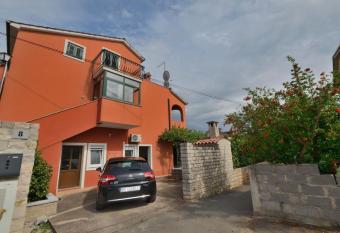 Apartment Tenci has Balcony rooms