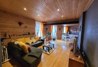 Le Vercoraline has Balcony rooms