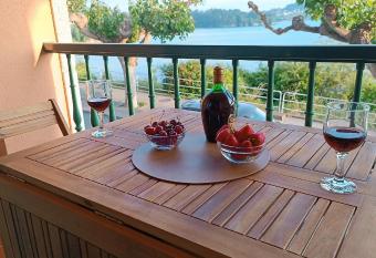 SALSEIRAZO - PLAYA A RIBEIRA MI  O has Balcony rooms