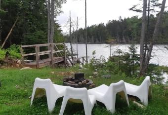 Le Ciel Bleu has rooms with a private hot tub