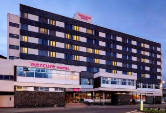 Mercure Ayr Hotel allows 18 year olds to book a room
