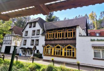 Waldhotel Pfarrm  hle has Balcony rooms