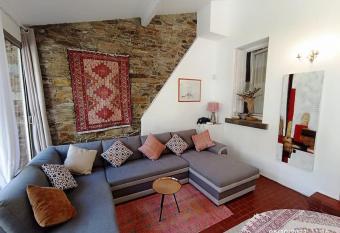 Sous le c  dre allows 18 year olds to book a room