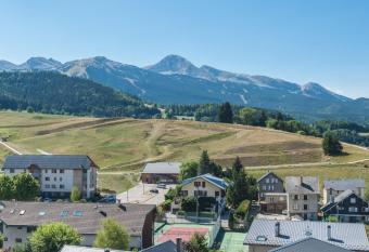 Studio Chaleureux, Plein Sud has Balcony rooms