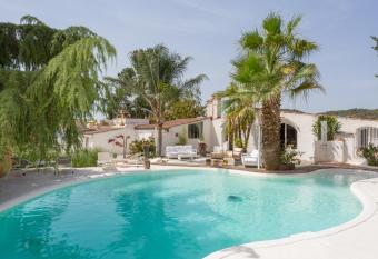 Le Rondini- Solo Adultos has Balcony rooms