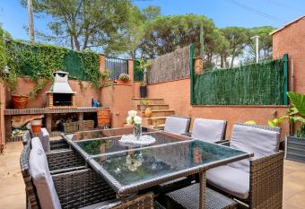 Hauzify I Casa Maragda has Balcony rooms