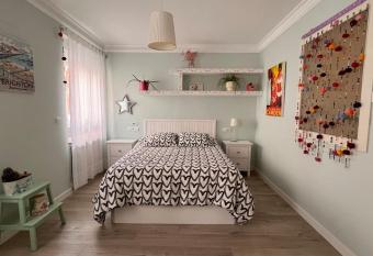 Le  nTodo A Pie allows 18 year olds to book a room