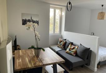 Nid Douillet allows 18 year olds to book a room