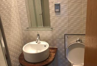 West end Glasgow rooms has Balcony rooms